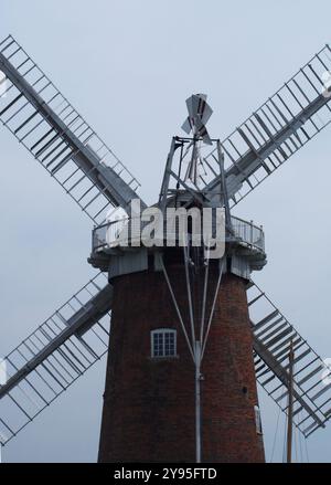 Une vue de Horsey Windpump un travail restauré, mill. Norfolk, Angleterre, Royaume-Uni Banque D'Images