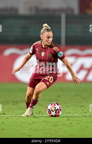 Roma, Italie. 08 octobre 2024. Stadio Tre Fontane, Roma, Italie - Giada Greggi de l'AS Roma pendant le match de football féminin de l'UEFA Champions League, Roma vs Wolfsburg, 8 octobre 2024 (photo par Roberto Ramaccia/Sipa USA) crédit : Sipa USA/Alamy Live News Banque D'Images