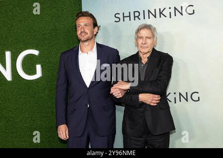 Los Angeles, États-Unis. 08 octobre 2024. LOS ANGELES, CA - 8 octobre : Jason Segel et Harrison Ford assistent à la première projection de la saison 2 de la série originale Apple « Stracking », au Pacific Design Center. La deuxième saison de « Scrking » fera ses débuts mondiaux sur Apple TV mercredi 16 octobre. Season 1 est maintenant en streaming. (Photo de Corine Solberg/Sipa USA) crédit : Sipa USA/Alamy Live News Banque D'Images