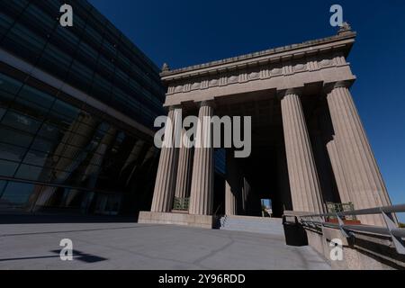 Chicago, États-Unis. 08 octobre 2024. Une vue des colonnes du Soldier Field à Chicago, il le 8 octobre 2024, un jour avant le 100e anniversaire de l'ouverture du Field. (Photo de Daniel Brown/Sipa USA) crédit : Sipa USA/Alamy Live News Banque D'Images