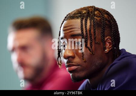 L'anglaise Noni Madueke lors d'une conférence de presse à St George's Park, Burton-on-Trent. Date d'émission : mercredi 9 octobre 2024. Banque D'Images