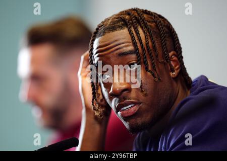 L'anglaise Noni Madueke lors d'une conférence de presse à St George's Park, Burton-on-Trent. Date d'émission : mercredi 9 octobre 2024. Banque D'Images