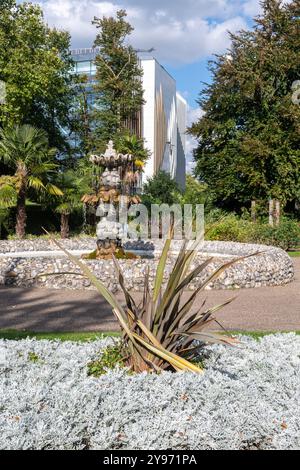 Forbury Gardens Park dans le centre de la ville de Reading, Berkshire, Angleterre, Royaume-Uni Banque D'Images