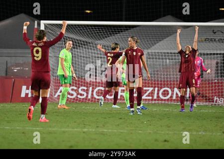 Roma, Italie. 08 octobre 2024. Fin de course le match de football féminin de la Ligue des Champions 2024-2025 entre l'A.S. Roma et le VfL Wolfsburg au stade Three Fountains, Italie (Felice de Martino/SPP) crédit : SPP Sport photo de presse. /Alamy Live News Banque D'Images