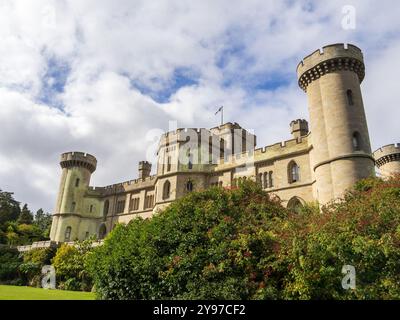 Extérieur du château d'Eastnor, un château fictif du 19ème siècle, Ledbury , Herefordshire, Royaume-Uni Banque D'Images