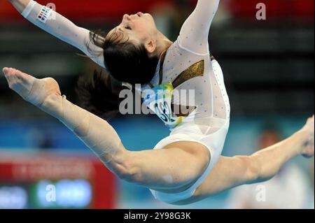 Pechino, Cina. 15 août 2008. © Giorgio Perottino/LaPresse Pechino, Cina - 15-08-2008 Sport, ginnastica artistica XXIX Giochi Olimpici di Pechino 2008. Ginnastica artistica. Finale femminile indviduale allround. Nella foto : Vanessa Ferrari (ITA). © Giorgio Perottino/LaPresse Beijing, Chine - 15-08-2008 Sport, gymnastique XXIXes Jeux Olympiques de Beijing 2008. Gymnastique. Finale individuelle complète pour femme. Sur la photo : Vanessa Ferrari (ITA). Crédit : LaPresse/Alamy Live News Banque D'Images