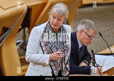 Édimbourg Écosse, Royaume-Uni 09 octobre 2024. Shona Robison, secrétaire du Cabinet aux finances et aux collectivités locales, au Parlement écossais pour le débat du Parti vert écossais sur les priorités budgétaires 2025-26. crédit sst/alamy live news Banque D'Images