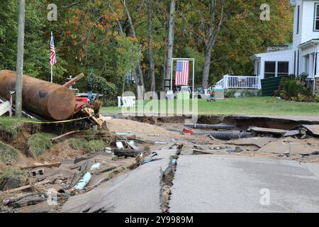 Damas, États-Unis. 01 octobre 2024. Routes emportées par les inondations de l'ouragan Helene, le 1er octobre 2024 à Damas, Virginie. Crédit : Breeana Harris/US Army/Alamy Live News Banque D'Images