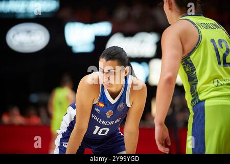 Leticia Romero de Valence basket lors de la saison régulière Euroleague féminine Round 1 à Pabellon Fuente de San Luis (Valencia). Score final : Valencia Banque D'Images