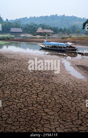 Dry Laguna de Los Milagros à Tingo Maria, Huánuco, Pérou, Amazonie péruvienne. Banque D'Images