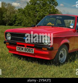 Mai 2022 - Red 1978 MkII Ford Escort Mexico exposé à un salon de voitures anciennes près de Frome dans le Somerset, Angleterre, Royaume-Uni. Banque D'Images