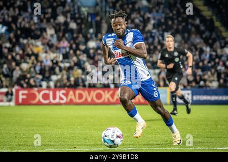 Odense, Danemark. 04 octobre 2024. Don Deedson Louicius (10 ans) d'Odense BK vu lors du match NordicBet Liga entre Odense BK et HB Koge au nature Energy Park à Odense. Banque D'Images