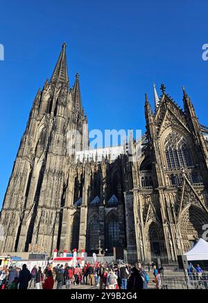 Koeln Themenfoto. Stadt, Deutschland, Nordrhein-Westfalen, Koeln, 05.10.2024 Der Koelner Dom Themenfoto. Stadt, Deutschland, Nordrhein-Westfalen, Koeln, 05.10.2024 *** Cologne thème photo ville, Allemagne, Rhénanie du Nord-Westphalie, Cologne, 05 10 2024 Cologne thème Cathédrale photo ville, Allemagne, Rhénanie du Nord-Westphalie, Cologne, 05 10 2024 Copyright : xAugstx/xEibner-Pressefotox EP jat Banque D'Images