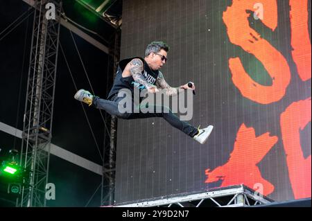 30 juin 2024 : Pierre Bouvier se produit avec simple plan au festival Hellfest Open Air à Clisson Banque D'Images