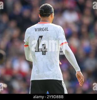 Londres, Royaume-Uni. 05 octobre 2024. 05 Oct 2024 - Crystal Palace v Liverpool - premier League - Selhurst Park. Virgil van Dijk de Liverpool en action. Crédit : Mark pain/Alamy Live News Banque D'Images