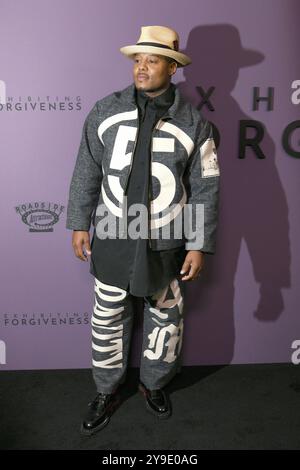 NY. 09 octobre 2024. Titus Kaphar aux arrivées pour l'EXPOSITION FORGIVENESS Premiere, MoMA Museum of Modern Art, New York, NY, 9 octobre 2024. Crédit : Quoin pics/Everett Collection/Alamy Live News Banque D'Images