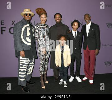 NY. 09 octobre 2024. Titus Kaphar, Andra Day, André Holland, Daniel Michael Barriere, Ian Foreman, John Earl Jelks aux arrivées pour l'EXPOSITION FORGIVENESS Premiere, MoMA Museum of Modern Art, New York, NY, 9 octobre 2024. Crédit : Quoin pics/Everett Collection/Alamy Live News Banque D'Images