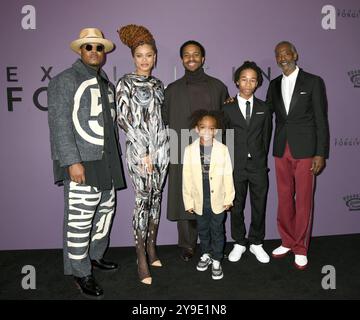 NY. 09 octobre 2024. Titus Kaphar, Andra Day, André Holland, Daniel Michael Barriere, Ian Foreman, John Earl Jelks aux arrivées pour l'EXPOSITION FORGIVENESS Premiere, MoMA Museum of Modern Art, New York, NY, 9 octobre 2024. Crédit : Quoin pics/Everett Collection/Alamy Live News Banque D'Images