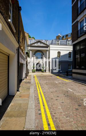 Londres - 06 15 2022 : vue de Cadogan Ln à Belgravia Banque D'Images