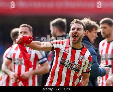 19 mars 2023 ; Bramall Lane, Sheffield, Angleterre ; FA Cup Football, quart de finale, Sheffield United contre Blackburn Rovers ; George Baldock de Sheffield United fête à la fin du match Banque D'Images