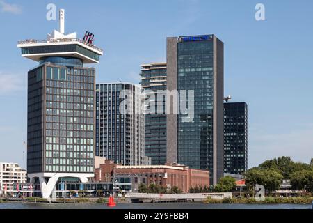 Tour avec Belvédère A'DAM le long de la rivière IJ à Amsterdam Nord. Banque D'Images