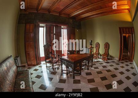 Intérieur du Palau Guell conçu par l'architecte Antoni Gaudi, Barcelone, Espagne Banque D'Images