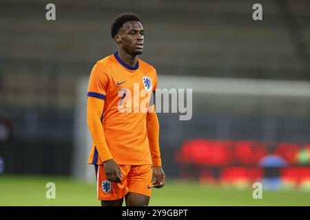 Almelo, pays-Bas. 10 octobre 2024. ALMELO, 10-10-2024, stade Asito, football, amical, saison 2024/2025, pendant le match pays-Bas U21 - Mexique U21, pays-Bas joueur U21 Ernest Poku crédit : Pro Shots/Alamy Live News Banque D'Images