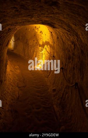 Cave troglodyte dans le château de Breze (Château de Breze), site du patrimoine mondial de l'UNESCO, pays de la Loire, France Banque D'Images