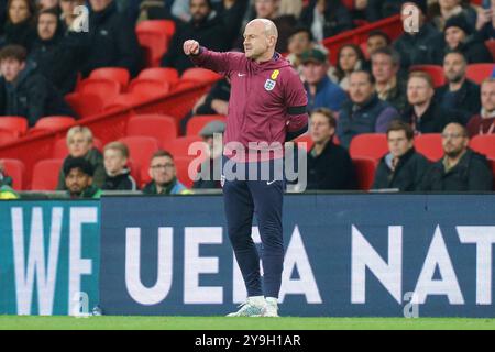 Londres, Royaume-Uni. 10 octobre 2024. Lee Carsley, entraîneur-chef intérimaire de l'Angleterre lors du match Angleterre - Grèce UEFA Nations League Round 1 au stade de Wembley, Londres, Angleterre, Royaume-Uni le 10 octobre 2024 crédit : Every second Media/Alamy Live News Banque D'Images