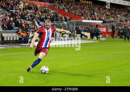 Oslo, Norvège. 10 octobre 2024. Oslo, Norvège, 10 octobre 2024 : Julian Ryerson (14 Norvège) tire le ballon lors du match de football du Groupe B3 de l'UEFA de la Ligue des Nations entre la Norvège et la Slovénie au stade Ullevaal d'Oslo, en Norvège. (ANE Frosaker/SPP) crédit : SPP Sport Press photo. /Alamy Live News Banque D'Images