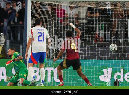 Roma, Roma, Italia. 10 octobre 2024. Lors du premier match de Ligue nationale 10/10/2024 match de football entre l'Italie et la Belgique au Stadio Olimpico à Rome. En photo : (crédit image : © Fabio Sasso/ZUMA Press Wire) USAGE ÉDITORIAL SEULEMENT! Non destiné à UN USAGE commercial ! Banque D'Images