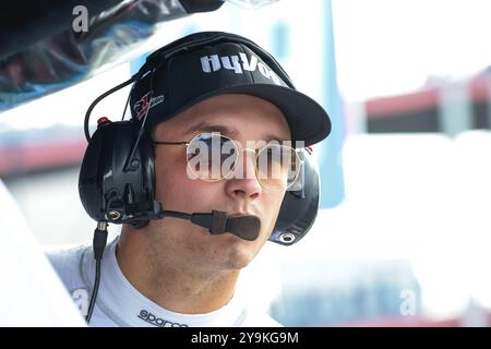 CHRISTIAN LUNGAARD (45), pilote de la série INDYCAR, originaire de Hedensted, au Danemark, se prépare à s'entraîner pour le Grand Prix Big machine Music City à Streets of NAS Banque D'Images