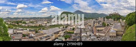 Salzbourg Autriche, panorama de la ville de Salzbourg et de la forteresse de Hohensalzburg Banque D'Images