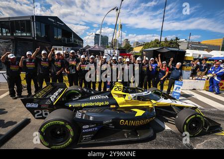 COLTON HERTA (26), pilote de LA SÉRIE NTT INDYCAR, de Valence, en Californie, remporte la pole récompense pour les concessionnaires Honda de l'Ontario, Indy Toronto, à Streets of Tor Banque D'Images