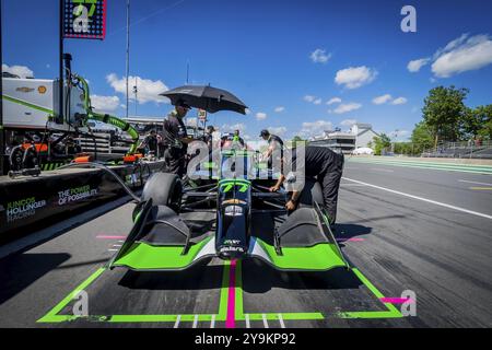 ROMAIN GROSJEAN (77), pilote de LA SÉRIE NTT INDYCAR, de Genève, Suisse, descend sur pit Road lors d'une séance d'essais pour le Grand Prix XPEL at Road Banque D'Images