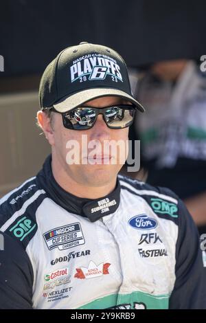 Brad Keselowski (6), pilote NASCAR Cup Series, se rend sur la piste pour s'entraîner pour l'Autotrader EchoPark Automotive 400 au Texas Motor Speedway Banque D'Images