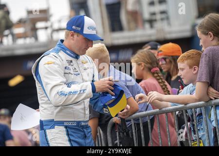 Austin Hill (62), pilote de la série NASCAR Cup Series, prend la piste pour les FireKeppers 400 au Michigan International Speedway à Brooklyn mi Banque D'Images