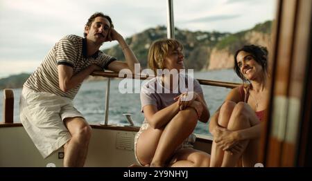 MACARENA GARCIA, ENRIC AUQUER ET MARIA RODRIGUEZ SOTO DANS UNE MAISON EN FEU (2024) -TITRE ORIGINAL : CASA EN FLAMES-, RÉALISÉ PAR DANI DE LA ORDEN. Crédit : Sábado Películas/Playtime Movies/Atresmedia Cine/3Cat/Eliofilm / album Banque D'Images