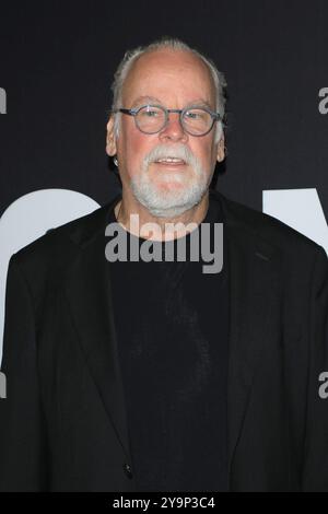 Los Angeles, États-Unis. 10 octobre 2024. Michael Connelly assiste aux arrivées de l'événement Lincoln Lawyer saison 3 aux Los Angeles Center Studios à Los Angeles, CA, le 10 octobre 2024. (Photo de Nina Prommer/Sipa USA) crédit : Sipa USA/Alamy Live News Banque D'Images