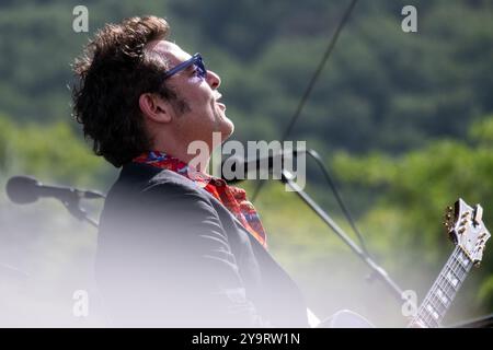 Concert du chanteur compositeur et musicien Matthieu Chedid, connu sous le nom de M (aussi typographie -M-) au Festival du Verbe à Martres-Tolosane dans le H. Banque D'Images