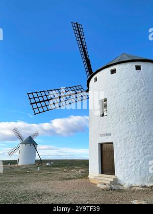 Les moulins à vent. Campo de Criptana, Ciudad Real province, Castilla La Mancha, Espagne. Banque D'Images