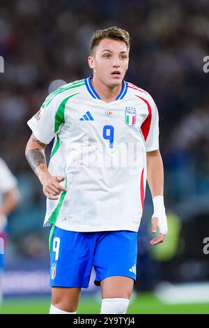 Rome, Italie. 10 octobre 2024. Rome, Italie. Le 10 octobre 2024, l'Italien Matteo Retegui lors du match de l'UEFA Nations League 2024/25 League A Group A2 entre l'Italie et la Belgique au Stadio Olimpico le 10 octobre 2024 à Rome, Italie. Crédit : Giuseppe Maffia/Alamy Live News Banque D'Images