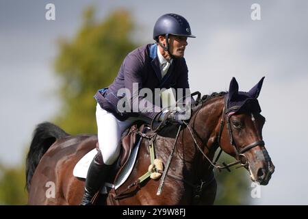 Gaspard Maksud chevauche Saragosse pendant les procès du Defender Burghley Horse à Burghley House près de Stamford, Lincolnshire. Date de la photo : dimanche 8 septembre 2024. Banque D'Images