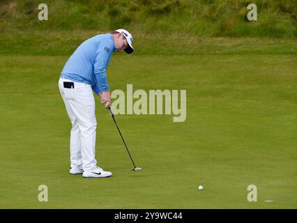 18 juillet 2019 ; Portrush, Robert McIntyre putts lors de la première manche du tournoi de golf Open Championship au Royal Portrush Golf Club - Dunluce course, Portrush, Irlande du Nord. Banque D'Images