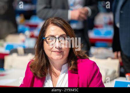 Augsbourg, Bavière, Allemagne - 11 octobre 2024 : Conférence du parti CSU (Union chrétienne-sociale de Bavière) à Augsbourg. Homme politique Tanja Schorer-Dremel MDL *** Parteitag der Partei CSU (Union Christlich-Soziale du Bayern) à Augsbourg. Politikerin Tanja Schorer-Dremel MDL Banque D'Images