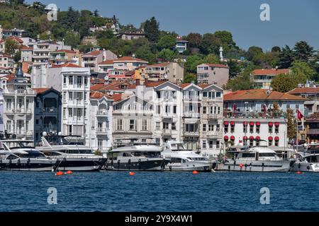 Quartier d'Arnavutkoy dans le district de Besiktas d'Istanbul, Turquie Banque D'Images