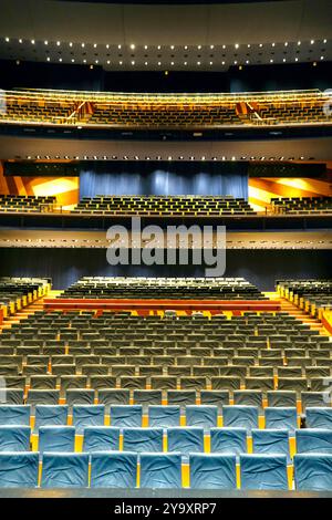 France, Côte d'Or, Dijon, quartier Clemenceau, l'auditorium Robert-Poujade construit en 1998, abritant l'opéra Banque D'Images