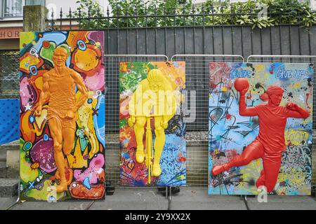 France, Paris, fan zone de la mairie du 15ème arrondissement lors des Jeux Olympiques d'été de 2024, fresque sportive Banque D'Images