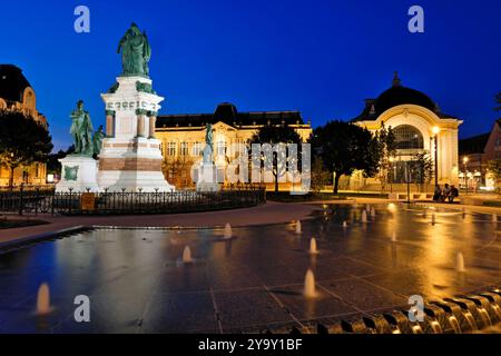 France, territoire de Belfort, Belfort, place de la eépublique, miroir d'eau, monument des sièges de Ttois, après aménagement en mai 2024 Banque D'Images