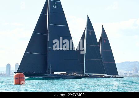 Barcelone, Espagne. 10 octobre 2024. AGENCE PHOTO PPL - COPYRIGHT RÉSERVÉ Coupe de l'America 2024 - Barcelone, Espagne course de classe J : Journée des courses pour les reines de la mer : formation des reines à la marque CRÉDIT PHOTO : © Alexander Panzeri/PPL crédit : PPL Limited/Alamy Live News Banque D'Images
